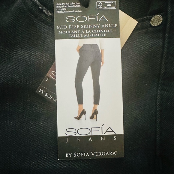 Sofia Vergara Skinny Ankle Jeans - Picture 5 of 8